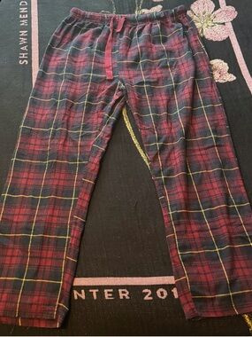 Plaid Flannel Lounge Pants in Red and Navy Size L